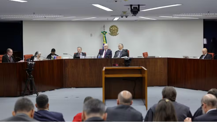 stf julgamento Os ministros Alexandre de Moraes, Cármen Lúcia, Cristiano Zanin e Flávio Dino votaram a favor da condenação