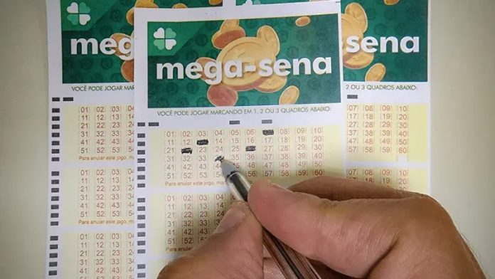 mega-sena-93140_800x450 Rafa Neddermeyer/Agência Brasil